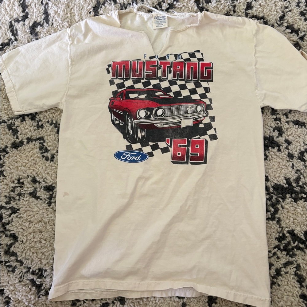 Vintage ford mustang tee